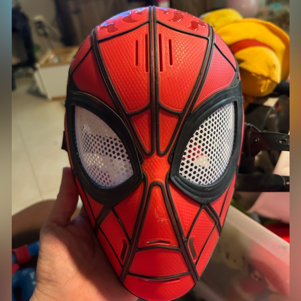 New Spider-Man Spider Man Mask Roll play Dress up Boys Marvel Comics NWOT